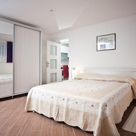 Apartment Lina Deluxe Split Ruang foto